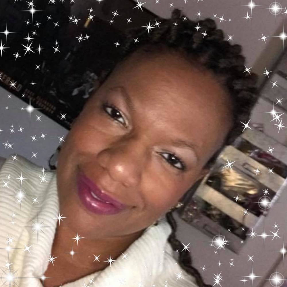 Meet your Posher, Carla